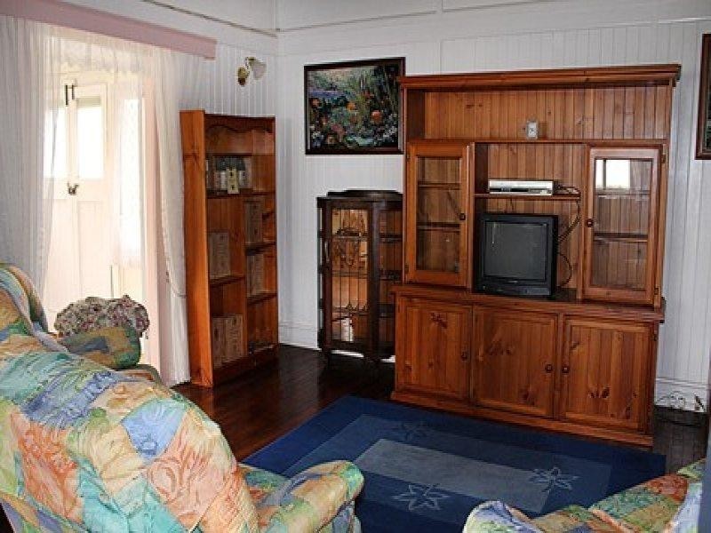 214 John Street, Maryborough QLD 4650