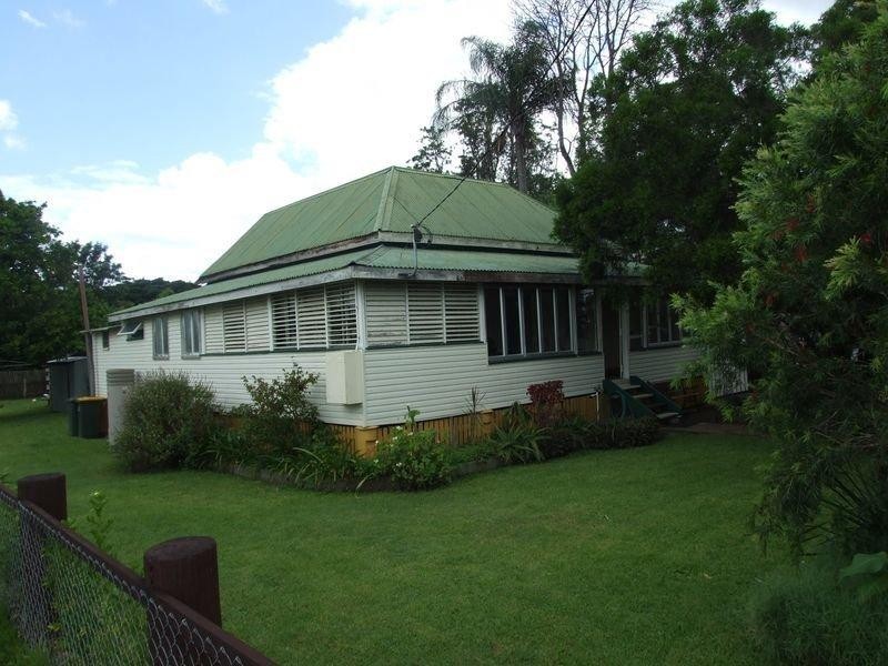 9 Amity Street, Maryborough QLD 4650