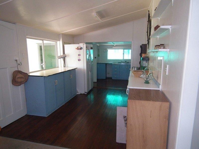 4 Puller Street, Granville QLD 4650