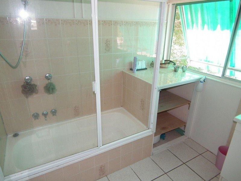 4 Puller Street, Granville QLD 4650