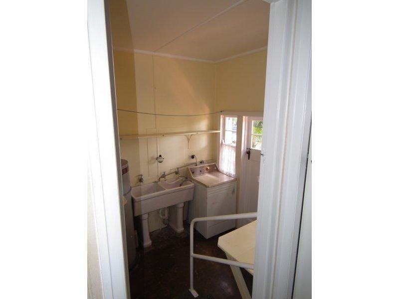 327 Lennox Street, Maryborough QLD 4650