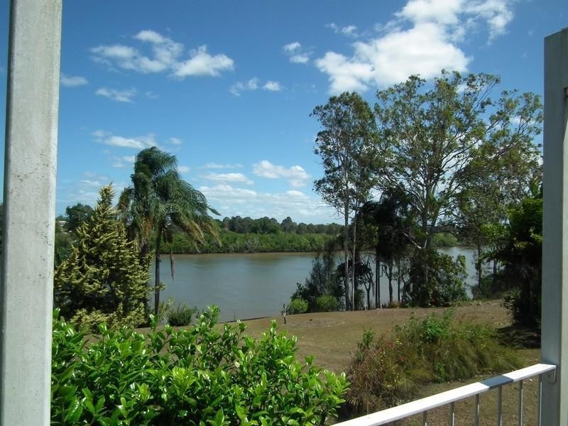 327 Lennox Street, Maryborough QLD 4650