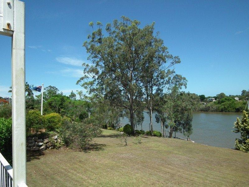 327 Lennox Street, Maryborough QLD 4650