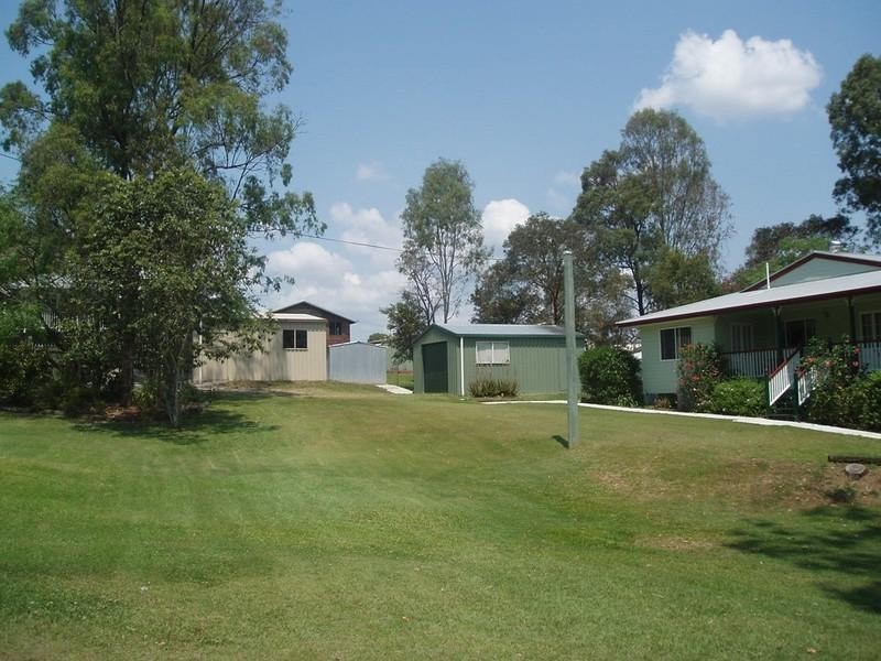 9 Gee Street, Tiaro QLD 4650