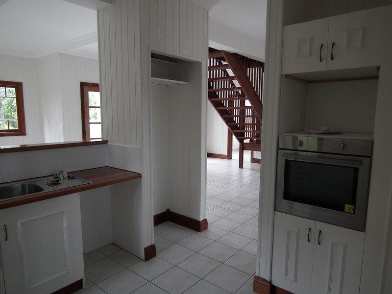 31 Puller Street, Granville QLD 4650