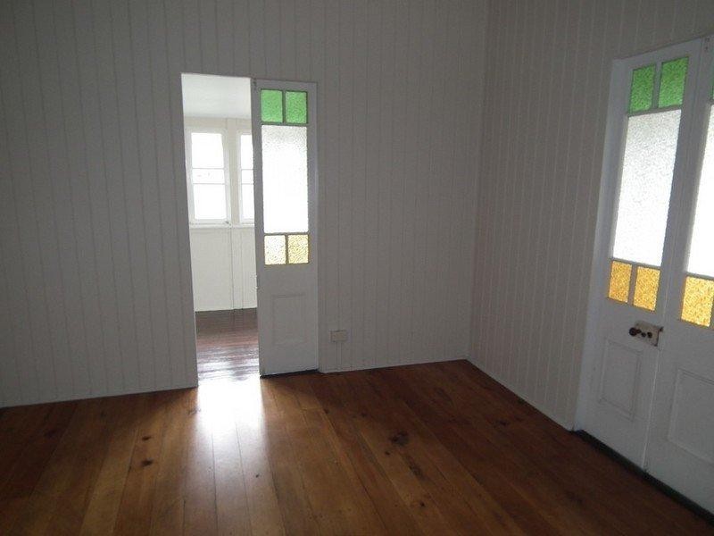 31 Puller Street, Granville QLD 4650