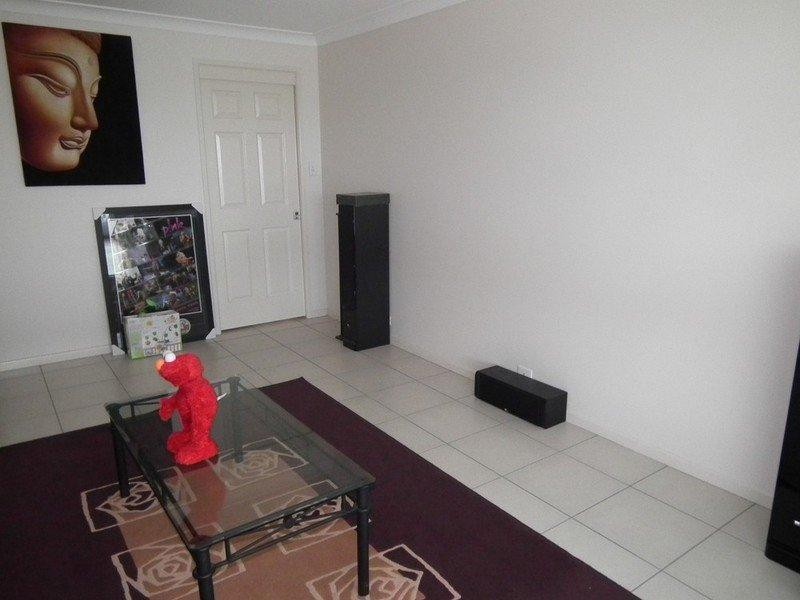 19 Georgia Way, Oakhurst QLD 4650