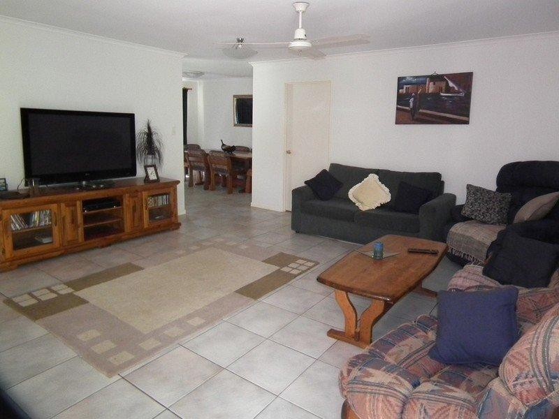 66 Sunset Court, Tinana QLD 4650