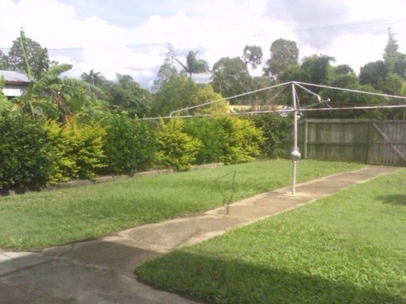 159 Cambridge Street, Granville QLD 4650