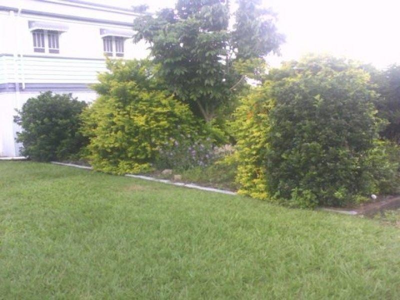 159 Cambridge Street, Granville QLD 4650