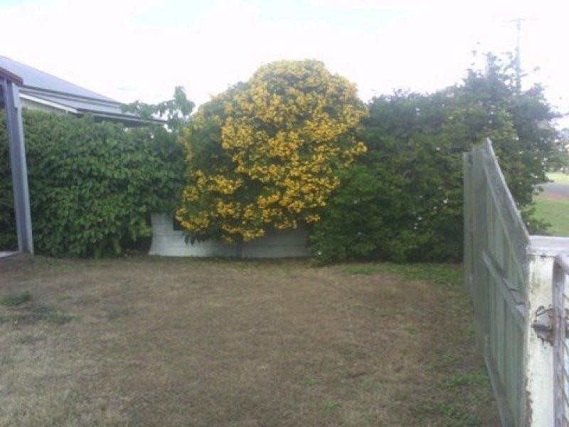 159 Cambridge Street, Granville QLD 4650