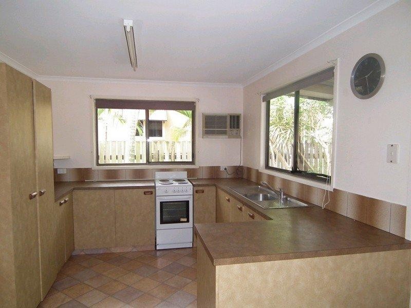 37 Ann Street, Torquay QLD 4655