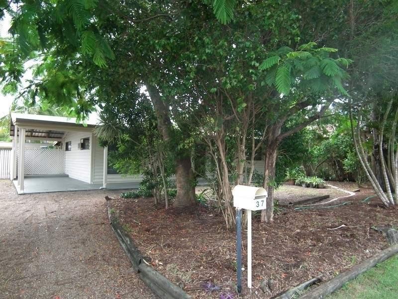 37 Ann Street, Torquay QLD 4655