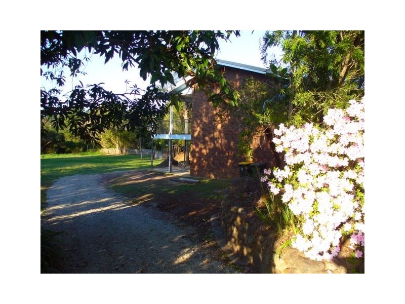 33 Woongool Road, Tinana QLD 4650