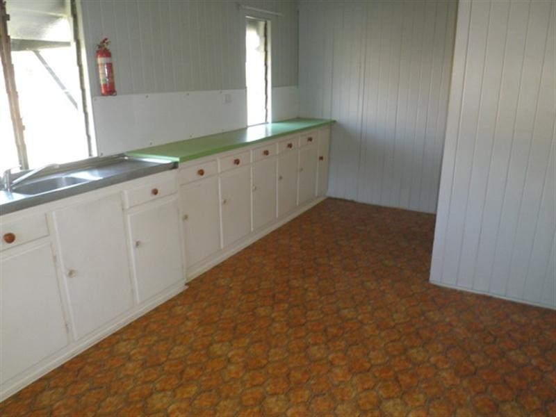 24 Iindah Road, Tinana QLD 4650