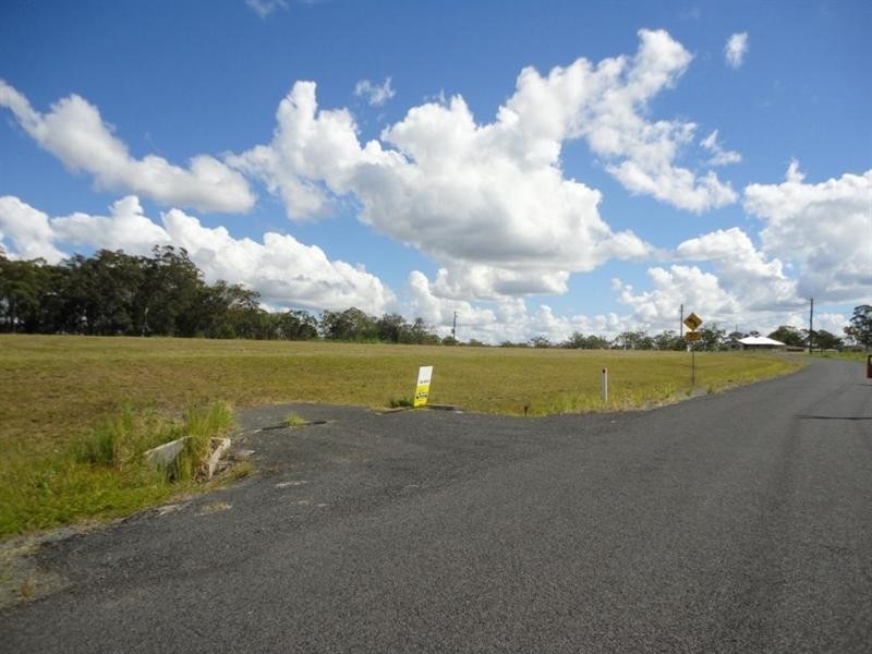 76 Dunmall Drive, Oakhurst QLD 4650