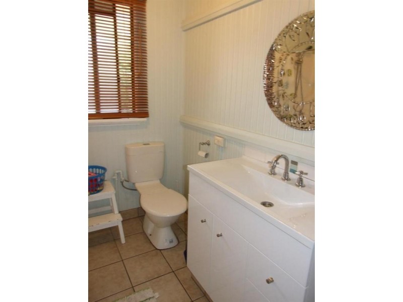 62 Dundas Street, Granville QLD 4650