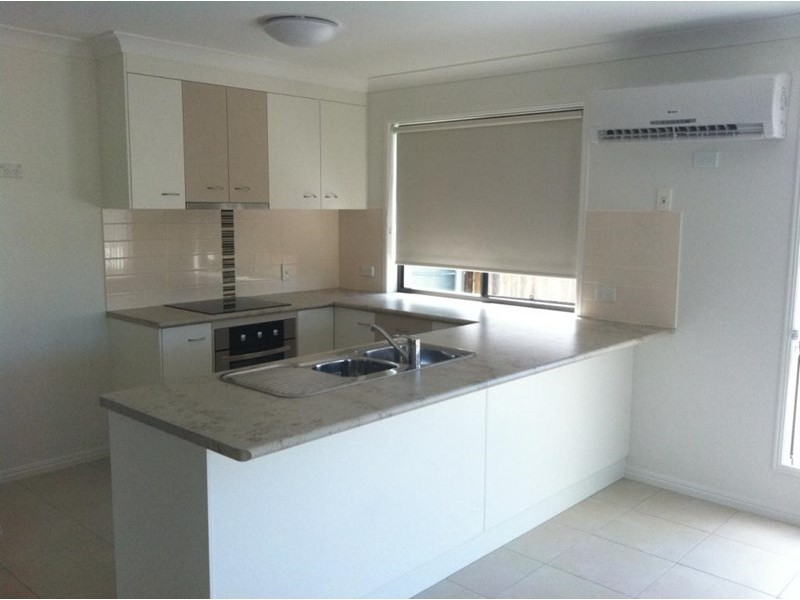 2/32 Cheyne Circuit, Tinana QLD 4650