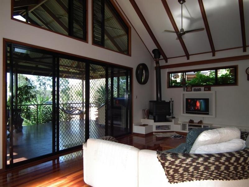 120 Five Mile Road, Tinana QLD 4650