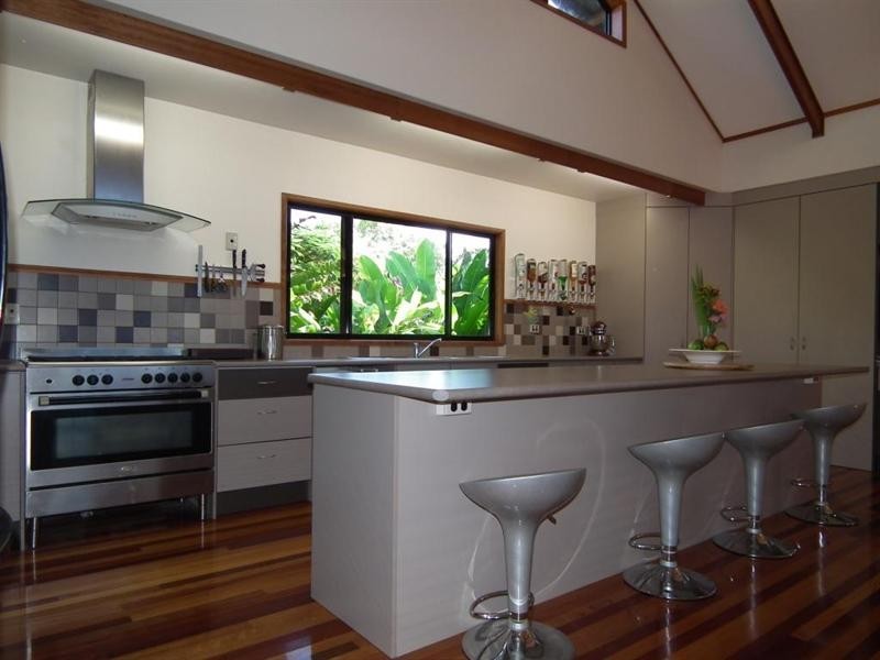 120 Five Mile Road, Tinana QLD 4650