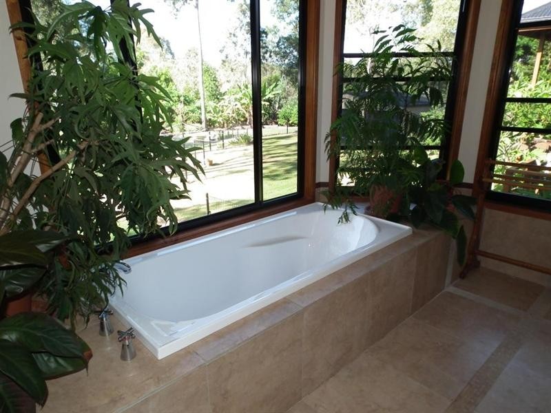 120 Five Mile Road, Tinana QLD 4650