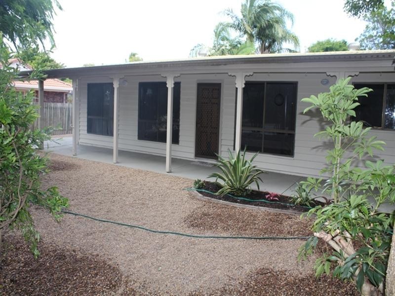 37 Ann Street, Torquay QLD 4655