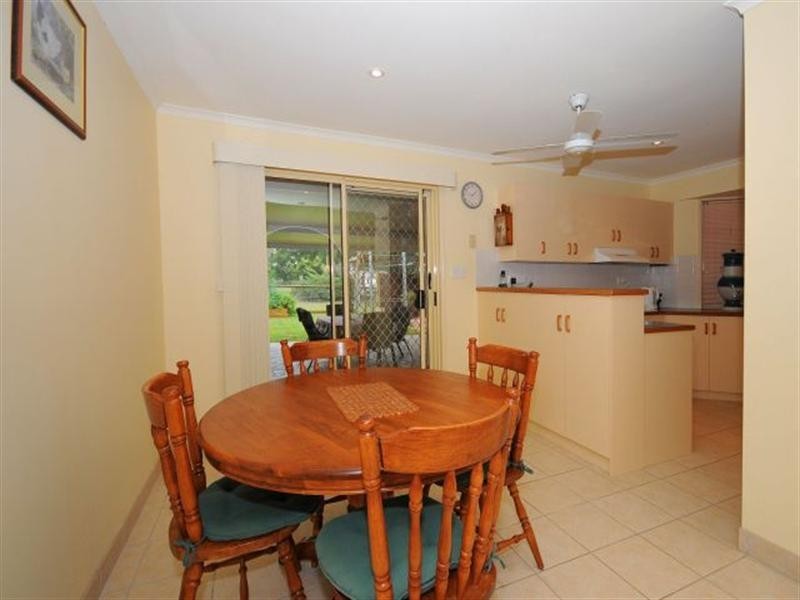 180 Woocoo Drive, Oakhurst QLD 4650