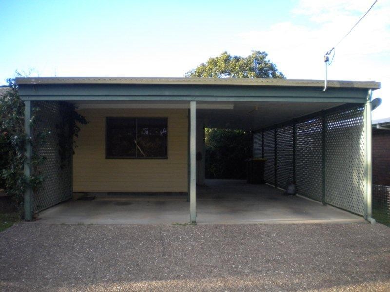 4 Jocelyn Parade, Granville QLD 4650