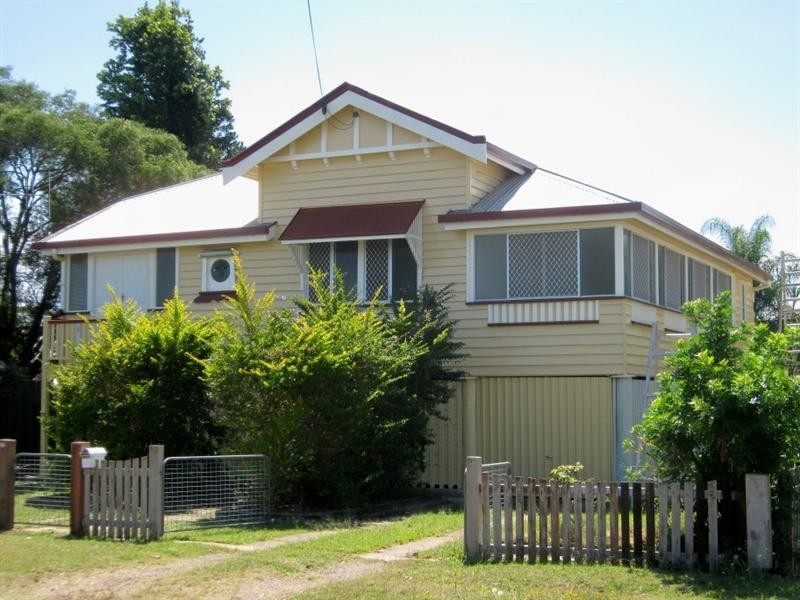 19 Ward Street, Maryborough QLD 4650