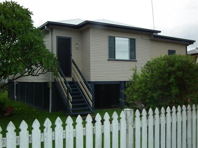 24 Pearson Street, Granville QLD 4650