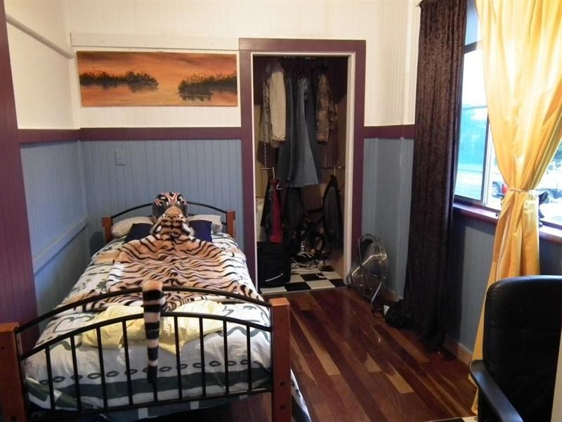 24 Pearson Street, Granville QLD 4650