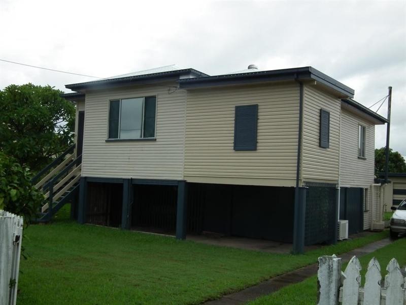 24 Pearson Street, Granville QLD 4650