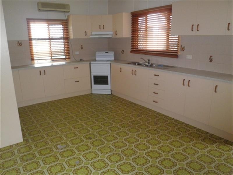 4 Demaine Street, Maryborough QLD 4650