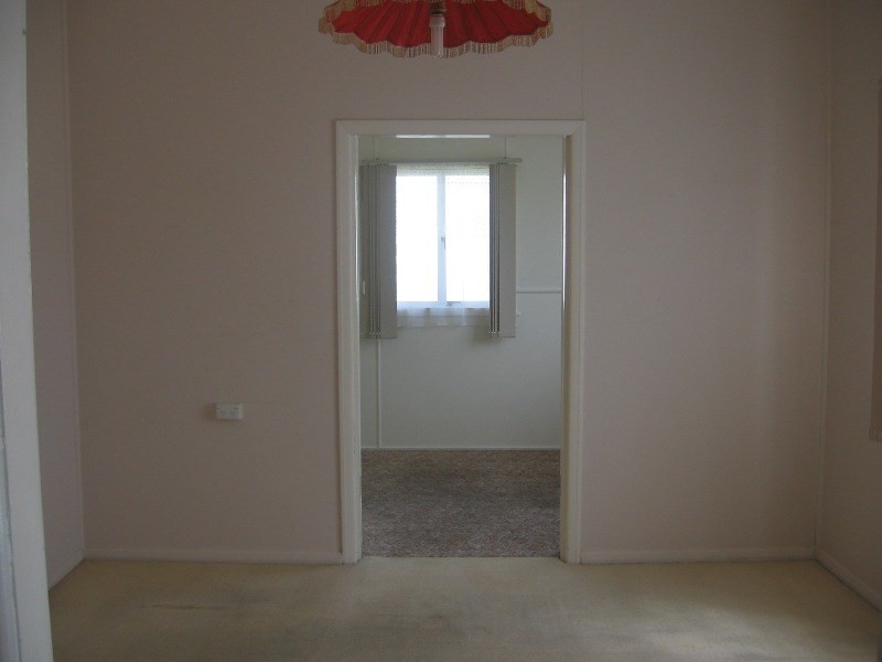 11 Chapman Street, Tinana QLD 4650