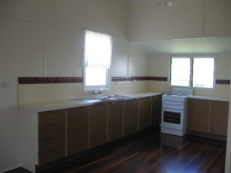 11 Chapman Street, Tinana QLD 4650