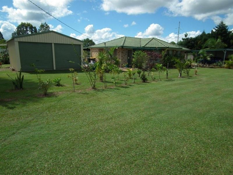 5 Clifton Street, Mungar QLD 4650