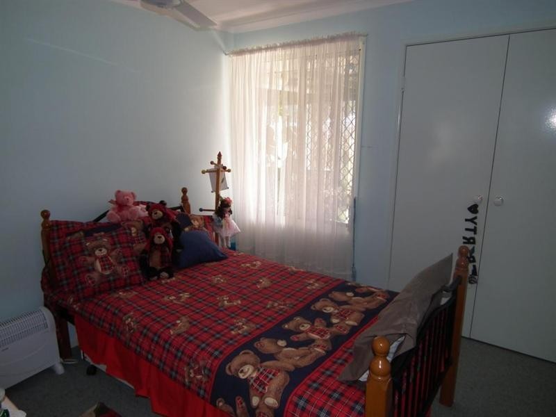 5 Clifton Street, Mungar QLD 4650