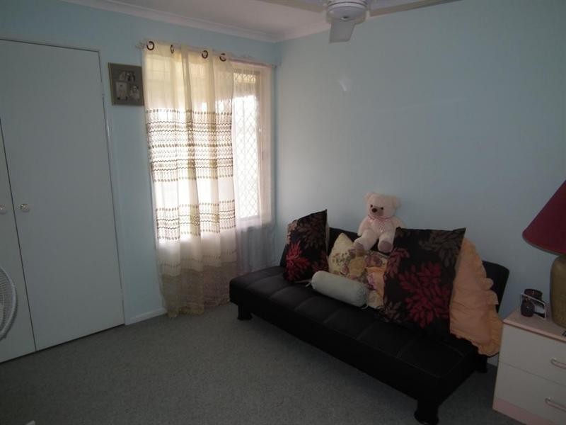 5 Clifton Street, Mungar QLD 4650