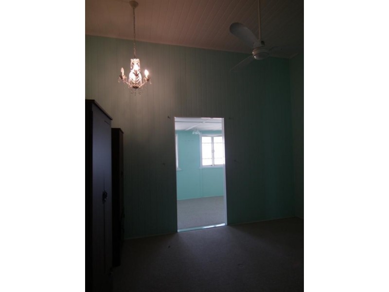 242 Tooley Street, Maryborough QLD 4650