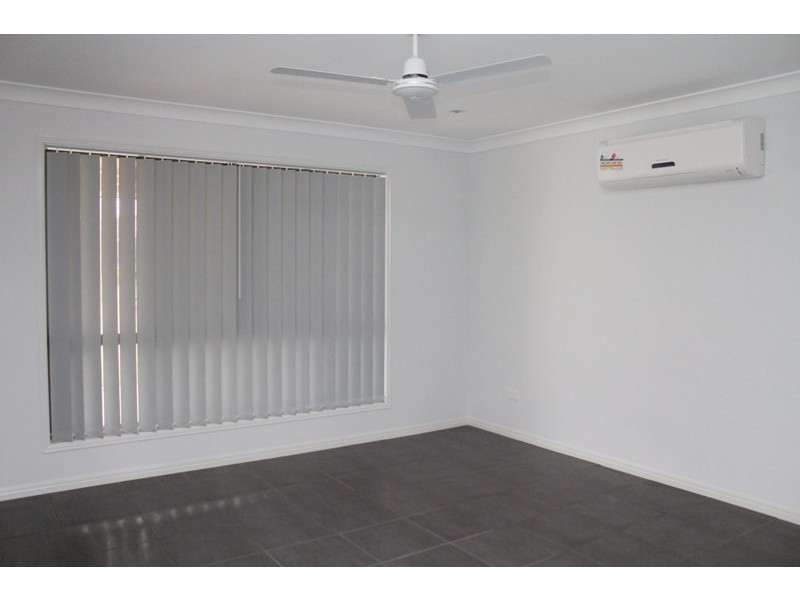 21 Brianna Court, Oakhurst QLD 4650