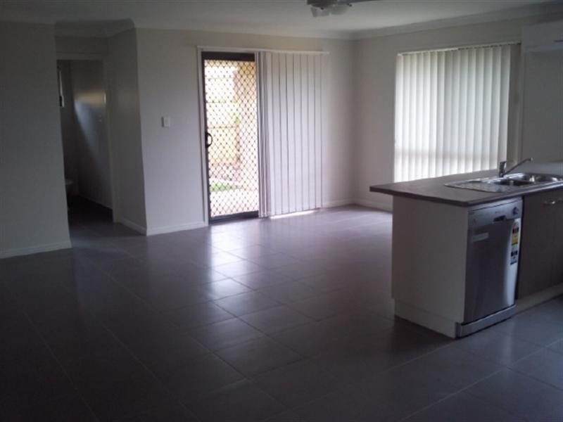 1/27 Cheyne Circuit, Tinana QLD 4650