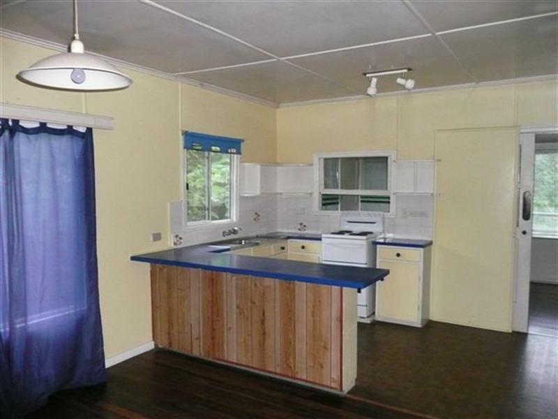 25 Puller Street, Granville QLD 4650