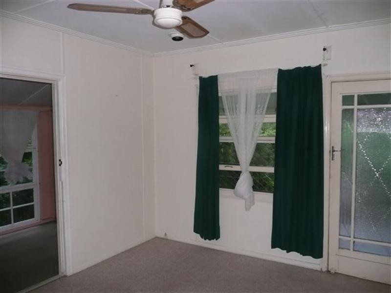 25 Puller Street, Granville QLD 4650