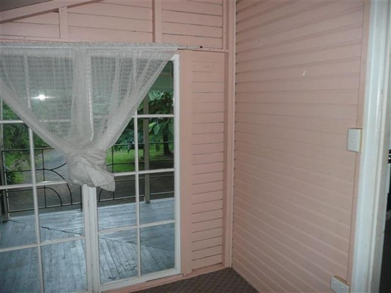 25 Puller Street, Granville QLD 4650