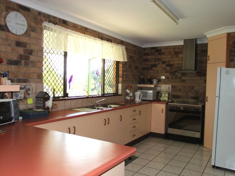 6 Ferry Road, Yengarie QLD 4650