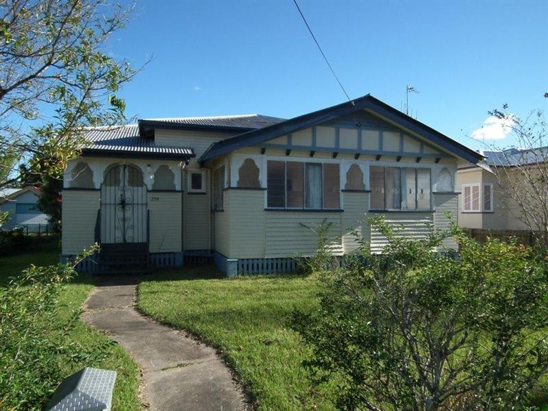 254 Ann Street, Maryborough QLD 4650