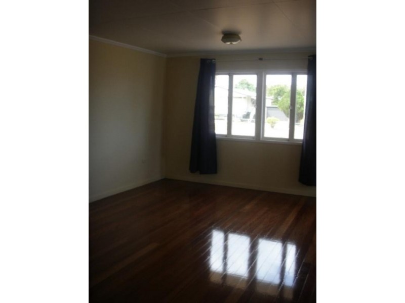 10 Ambrose White Street, Maryborough QLD 4650