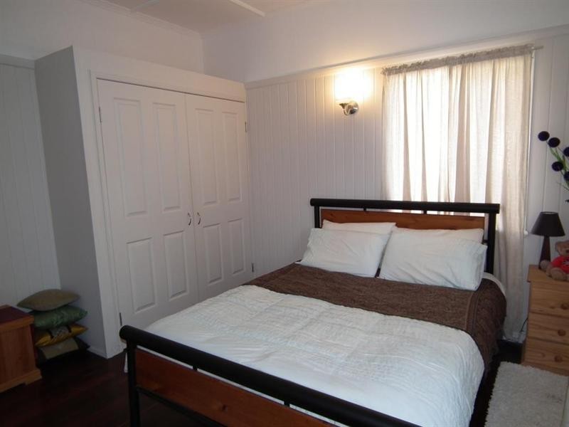 86 Dundas Street, Granville QLD 4650