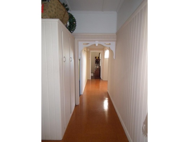 86 Dundas Street, Granville QLD 4650