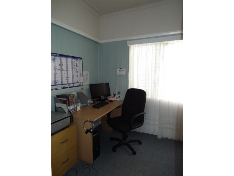 86 Dundas Street, Granville QLD 4650